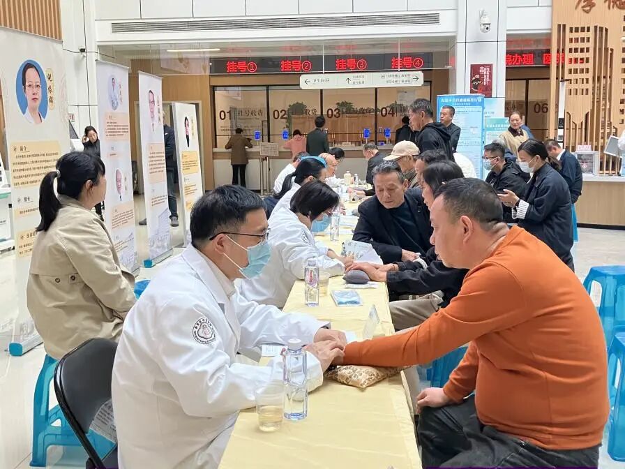 1763603305920945.jpg 585720763311d179a2cbd2bec3824857.jpg